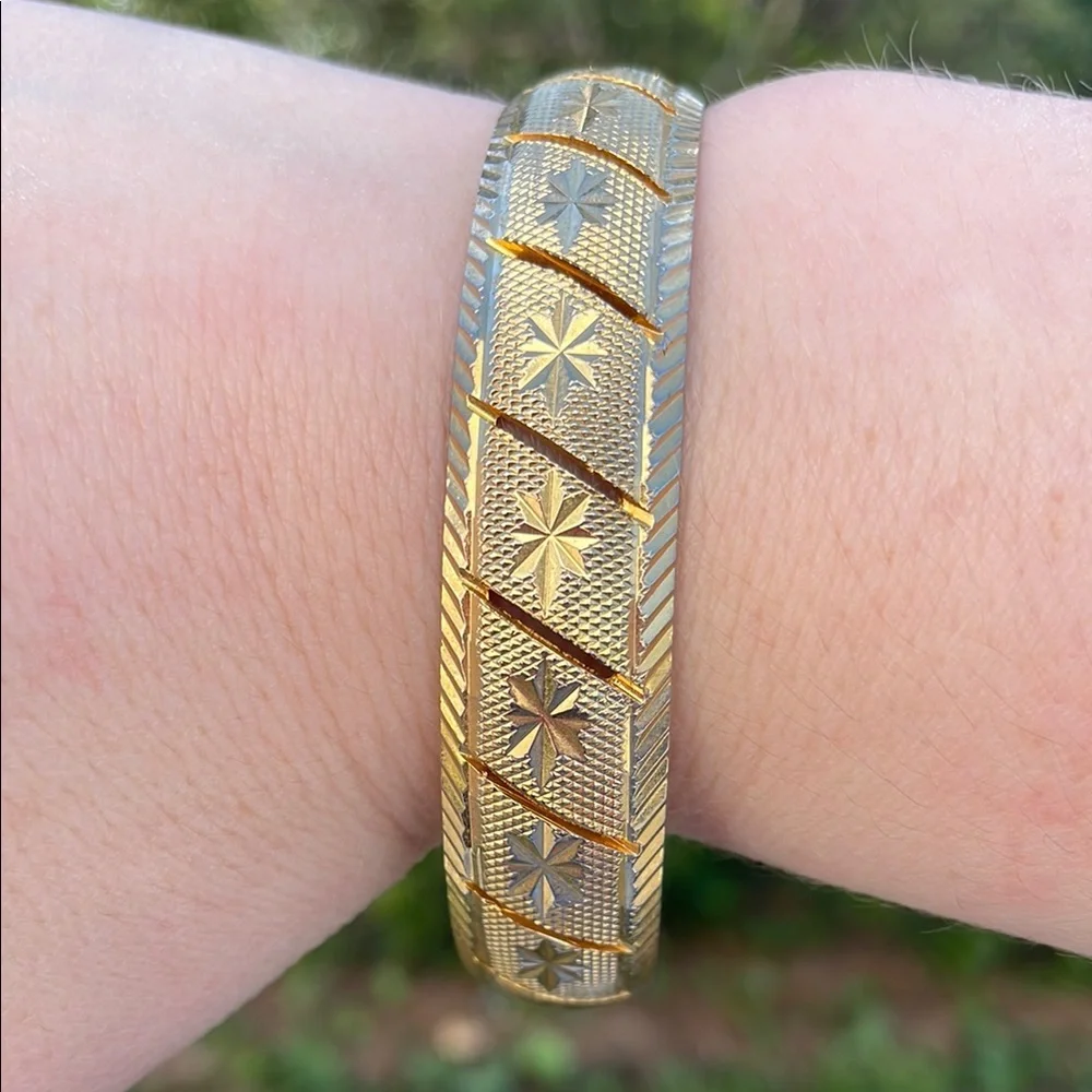 Gold Tone Bangle Bracelet - Picture 1 of 12